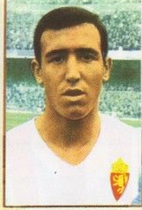 83 González
