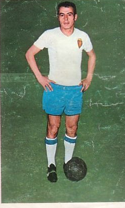 País