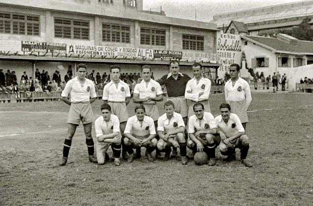 Real Zaragoza ante la Real Sociedad · 1943